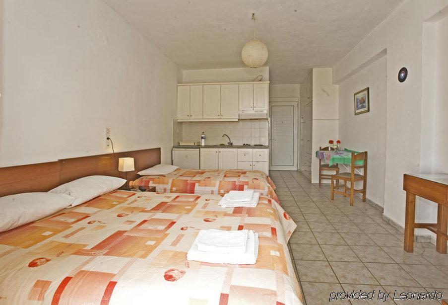 Gikas Apartments Marmari  Szoba fotó